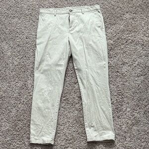 Old Navy Men's Light Cream Chinos